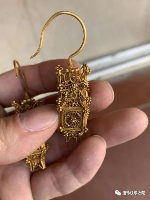 清代纯金耳坠 一品诰命夫人的华贵象征