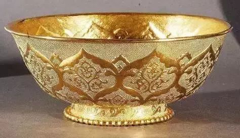 清朝皇帝的豪华盛宴 一顿百道菜与金银食器